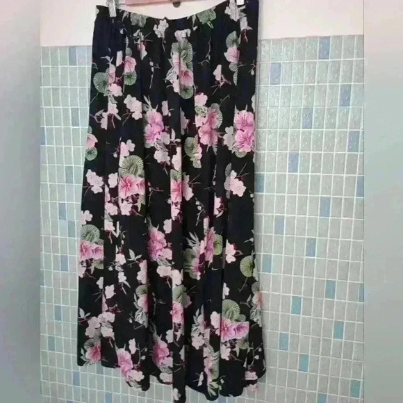 New York Clothing Company Floral Long Skirt with elastic waistband - Picture 10 of 11